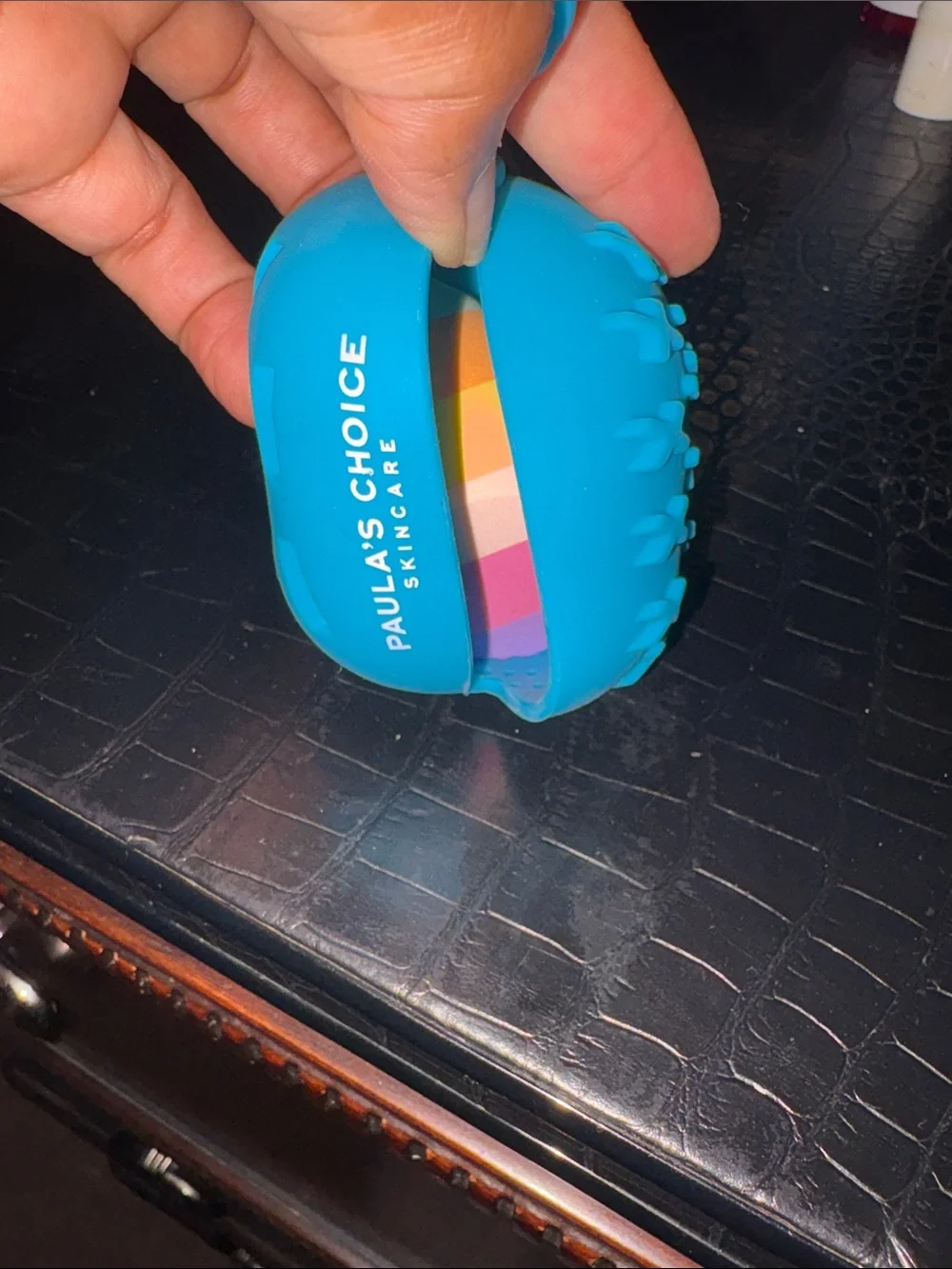Paula's Choice Makeup Sponge Holder Cosmetic Egg Holder Vented Silicone for Trav